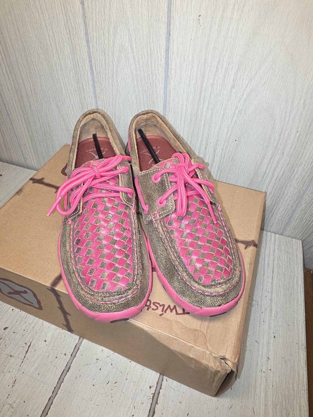 Twisted X Women's 6 M Neon Pink Woven Leather Driving Mocs Rubber Bottom Loafer